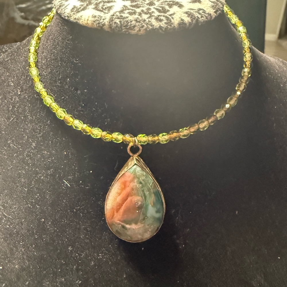 90s Green Crystal Teardrop Pendant Beaded Choker. Wear it layered or solo?